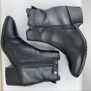 Fabianelli Black Leather Heeled Side-zip Booties S6‎
